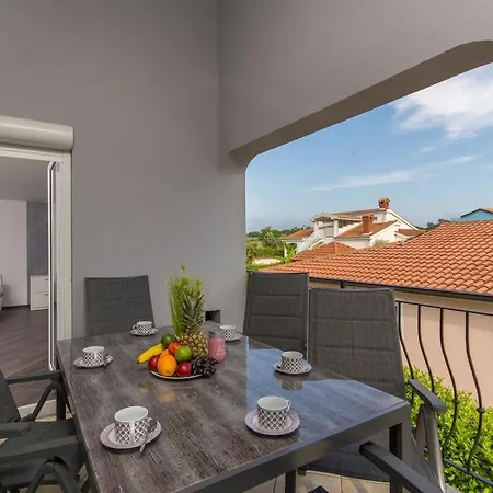 Guest house Silver House 3*